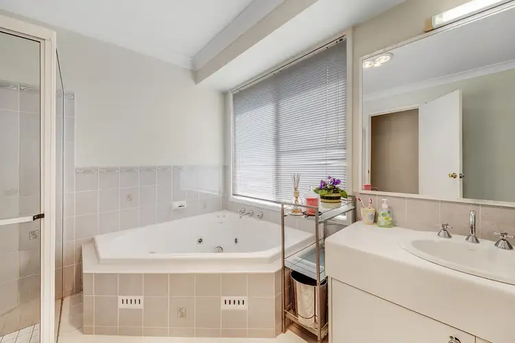 Seventh view of Homely house listing, 2 Rosewood Close, Ourimbah NSW 2258