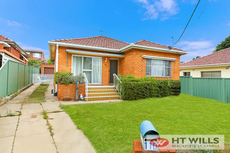 110 Broadarrow Road, Narwee NSW 2209