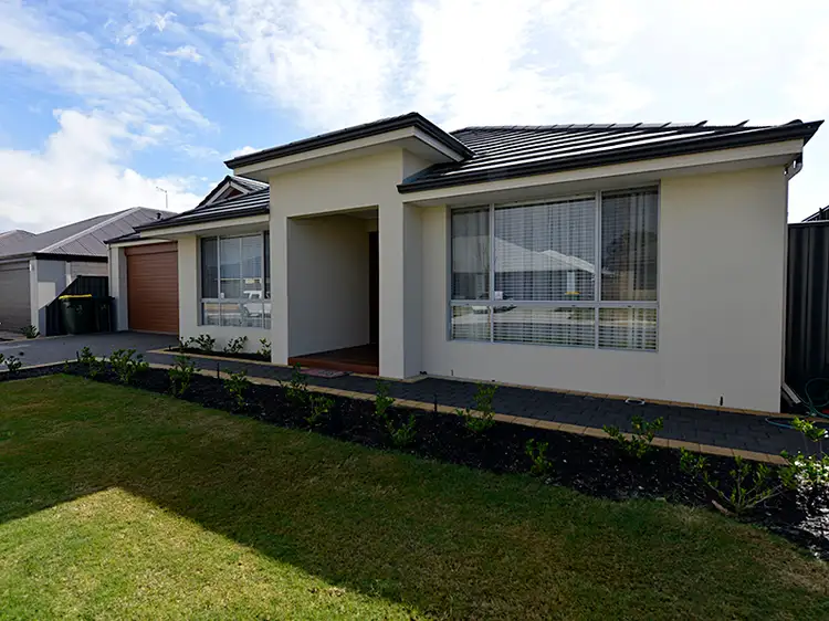 Fourth view of Homely house listing, 5 Kiev Place, Dayton WA 6055