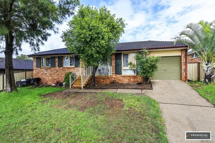 8 Marley Street, Ambarvale NSW 2560