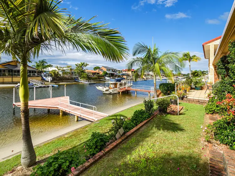 89 Tradewinds Avenue, Paradise Point QLD 4216