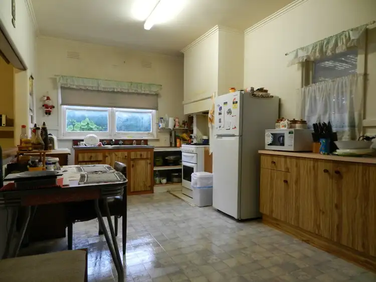 Fifth view of Homely house listing, 17 O'Brien Street, Bairnsdale VIC 3875