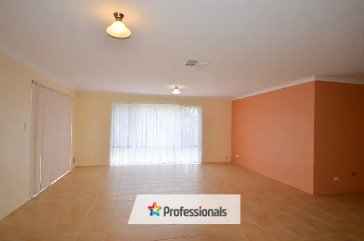 Fifth view of Homely house listing, 8 Rosebay Grove, Singleton WA 6175