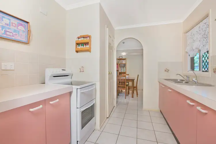 Fifth view of Homely house listing, 2 Cruiser Court, Cleveland QLD 4163