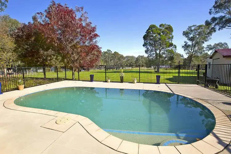 15 Tadmore Road, Cranebrook NSW 2749