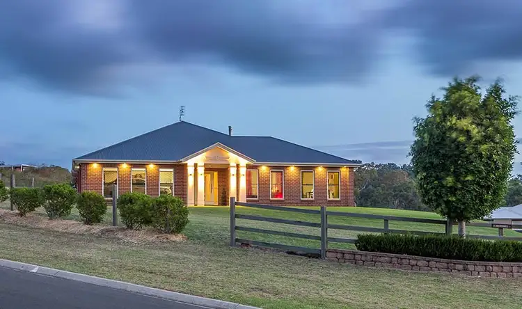 4 Thyme Court, Preston QLD 4352