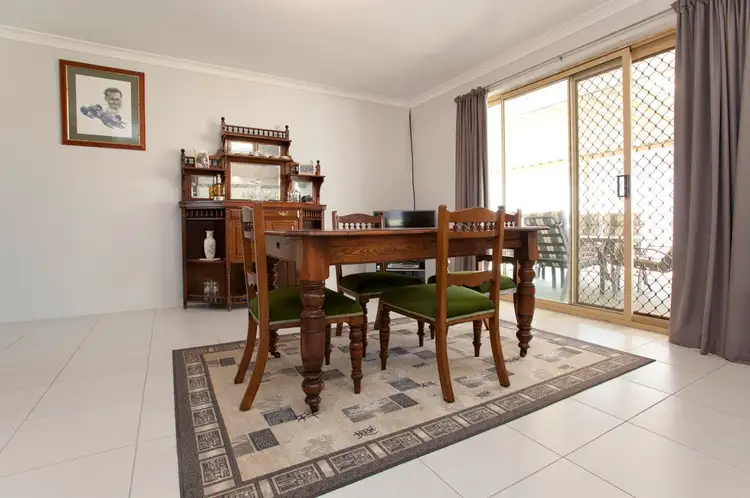 Fifth view of Homely house listing, 2 Pearce Court, Usher WA 6230