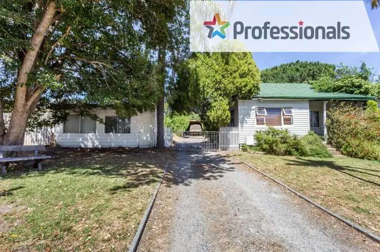 93 River Road, Kelmscott WA 6111