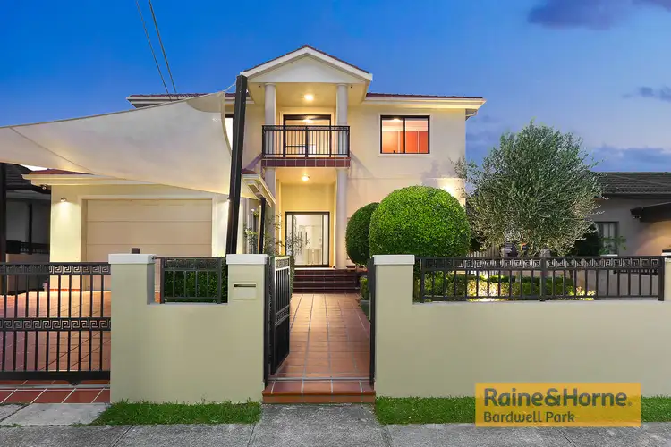 17 Kenyon Road, Bexley NSW 2207