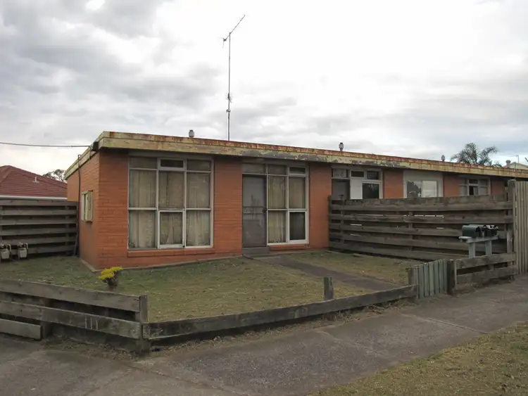 Units 1-4, 125 Lloyd Street, Moe VIC 3825