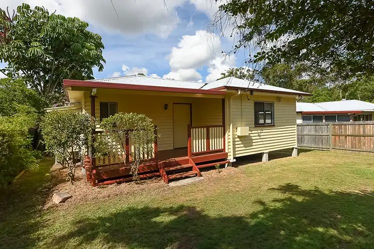 12 ELIZABETH STREET, Woodridge QLD 4114