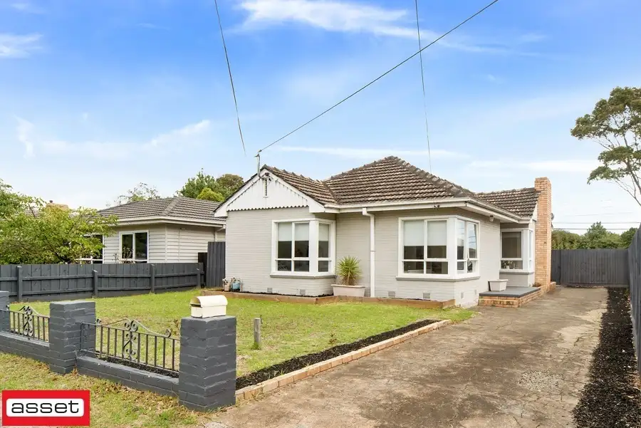 Main view of Homely house listing, 5 Bayside Grove, Seaford VIC 3198