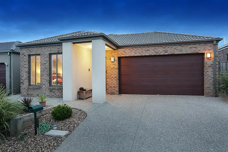 29 Leafy View Esplanade, Melton West VIC 3337