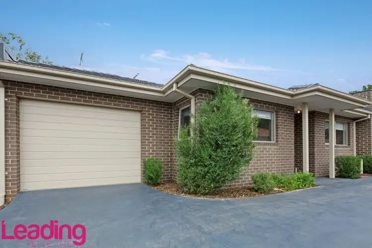 Unit 2/63 Station Street, Sunbury VIC 3429