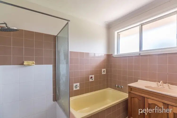 Sixth view of Homely house listing, 8 Yulanta Place, Orange NSW 2800