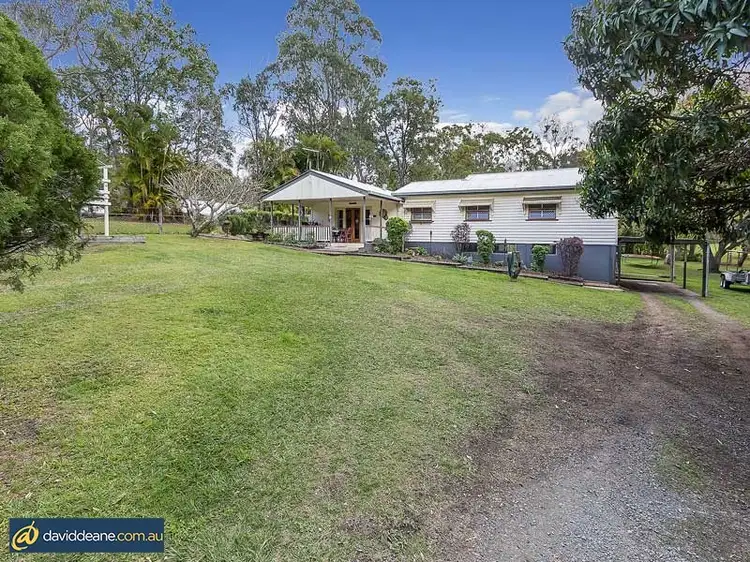 42 Whiteside Rd, Whiteside QLD 4503