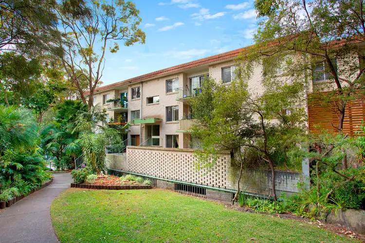 Main view of Homely unit listing, 4/52 The Crescent, Dee Why NSW 2099