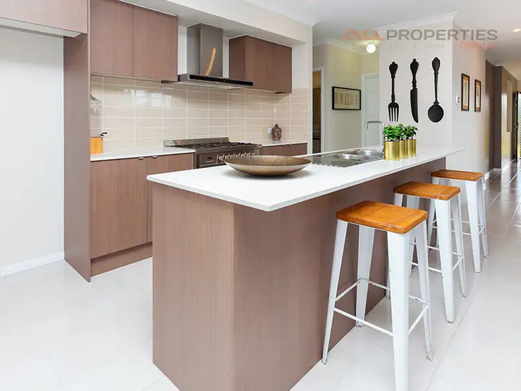 Third view of Homely house listing, 8 Rise Place, Heathwood QLD 4110