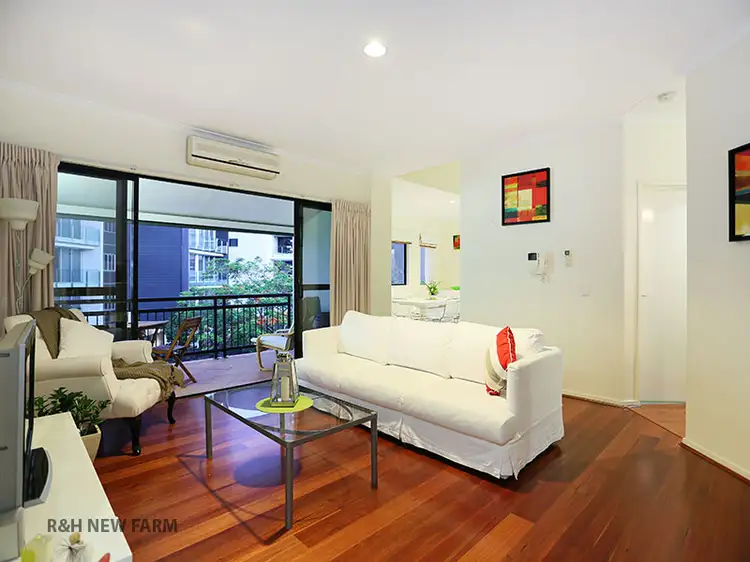 Second view of Homely apartment listing, 7/2 Macquarie Street, Teneriffe QLD 4005