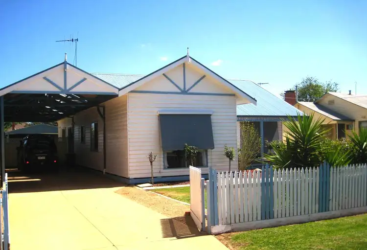 61 Ely Street, Yarrawonga VIC 3730