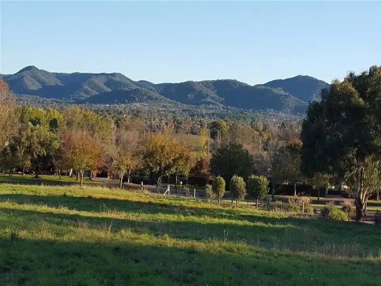 16 Robert Hoddle Grove, Mudgee NSW 2850