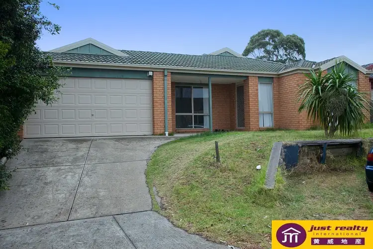 31 Breamlea Way, Cranbourne West VIC 3977