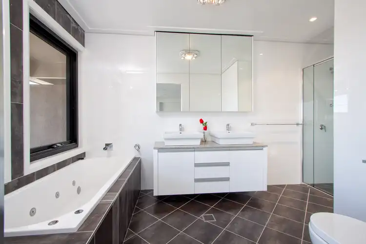 Sixth view of Homely unit listing, 4/18-20 Railway Street, Turvey Park NSW 2650