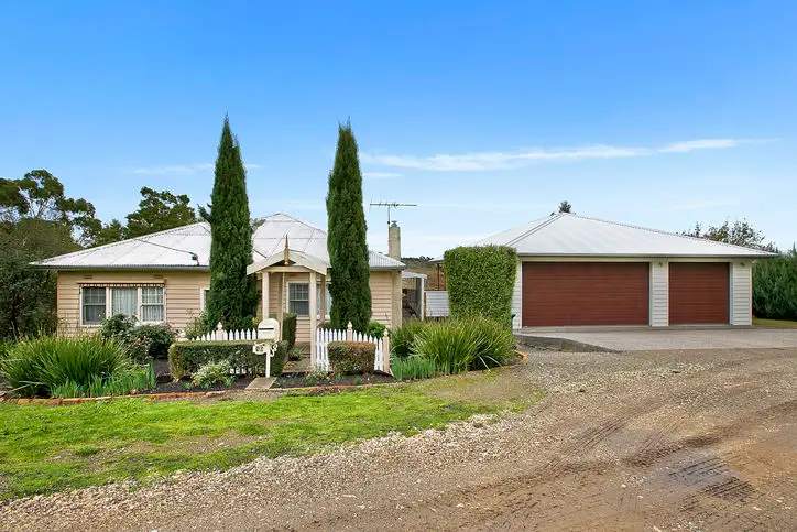 19 Melbourne Road, Gisborne VIC 3437