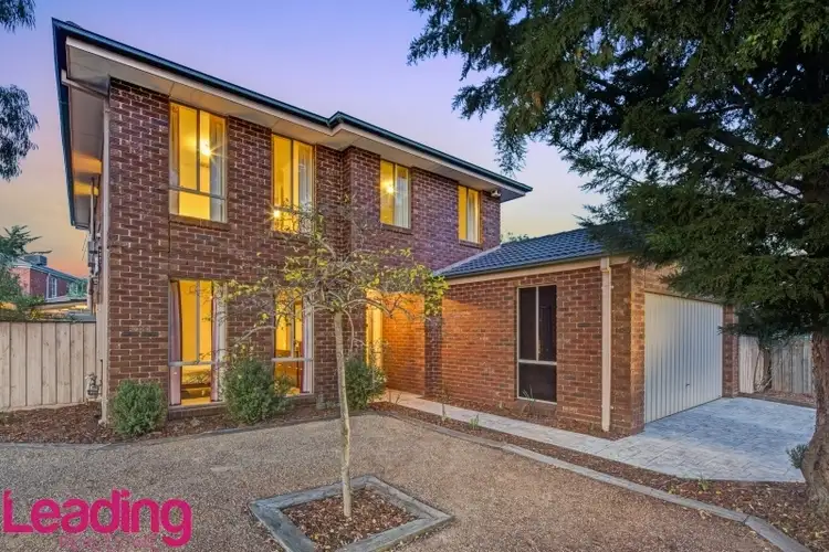 6 Thornton Avenue, Sunbury VIC 3429