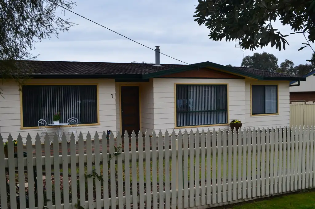 Main view of Homely house listing, 7 Kirra Street, Tumut NSW 2720