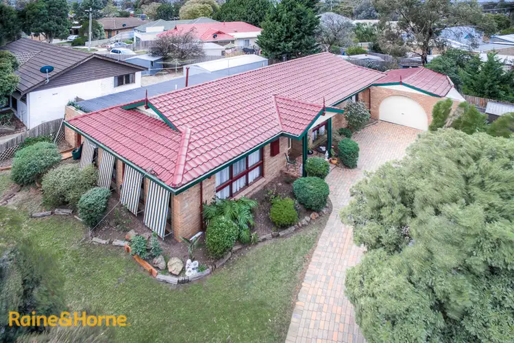4 Austin Court, Sunbury VIC 3429