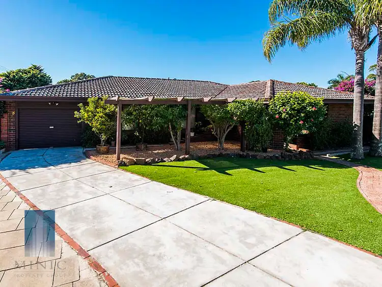 5 Mayo Court, Parkwood WA 6147