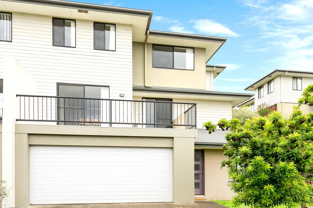 Main view of Homely townhouse listing, 15/5 Faculty Crescent, Mudgeeraba QLD 4213