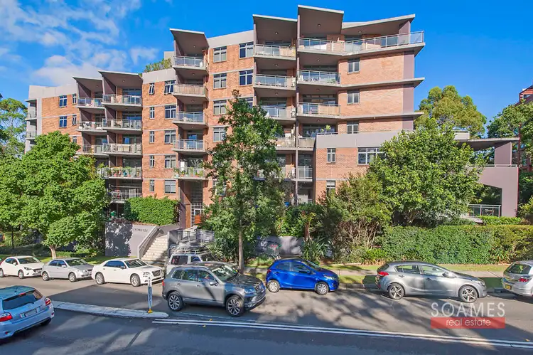 2/24-28 College Crescent, Hornsby NSW 2077