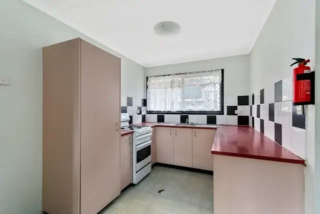 Fifth view of Homely house listing, 2 Dorsey Crescent, Bundamba QLD 4304