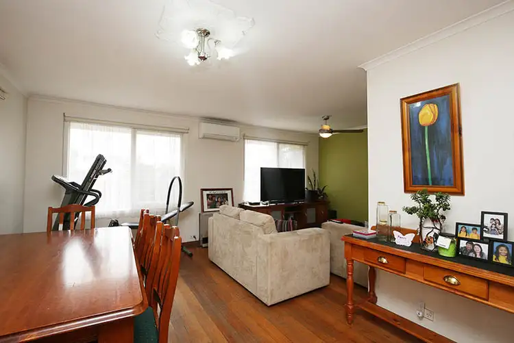 Second view of Homely house listing, 1/5 Corvi Court, Lara VIC 3212