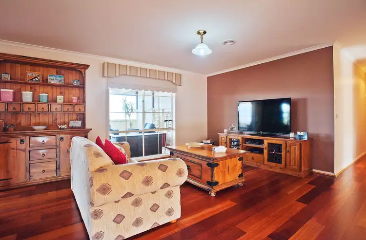 Fifth view of Homely house listing, 7 Eyrie Court, Hopetoun Park VIC 3340