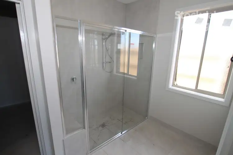 Fifth view of Homely house listing, 25 Diamond Drive, Koo Wee Rup VIC 3981