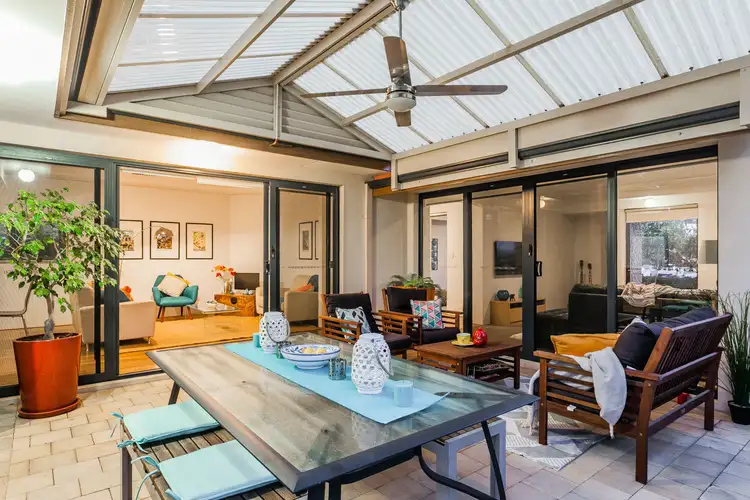 63 Lefroy Road, Beaconsfield WA 6162