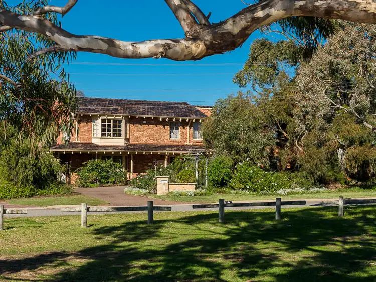 4 Highbridge Way, Karrinyup WA 6018