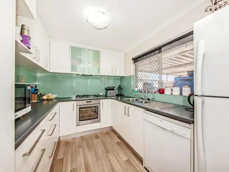 Sixth view of Homely house listing, 25 Sutherland Drive, Thornlie WA 6108