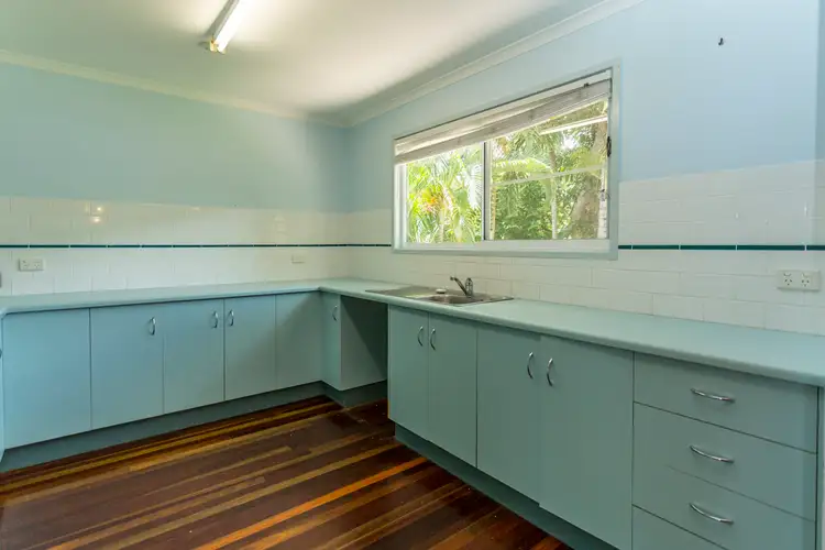 Sixth view of Homely house listing, 8 Olsen Place, Jubilee Pocket QLD 4802