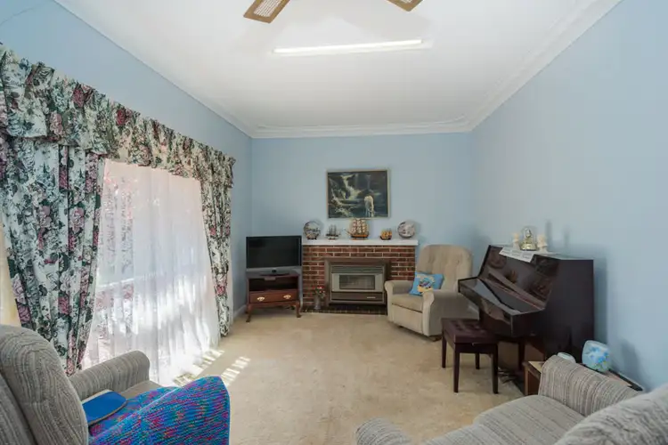 Third view of Homely house listing, 2 Griffiths Place, Hilton WA 6163