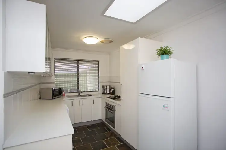 2/93 Albert Street, Osborne Park WA 6017