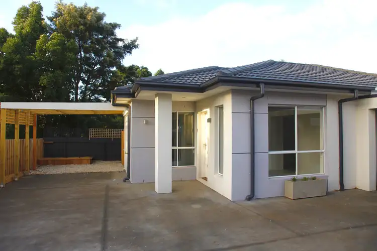 2/4 Ulm Street, Laverton VIC 3028