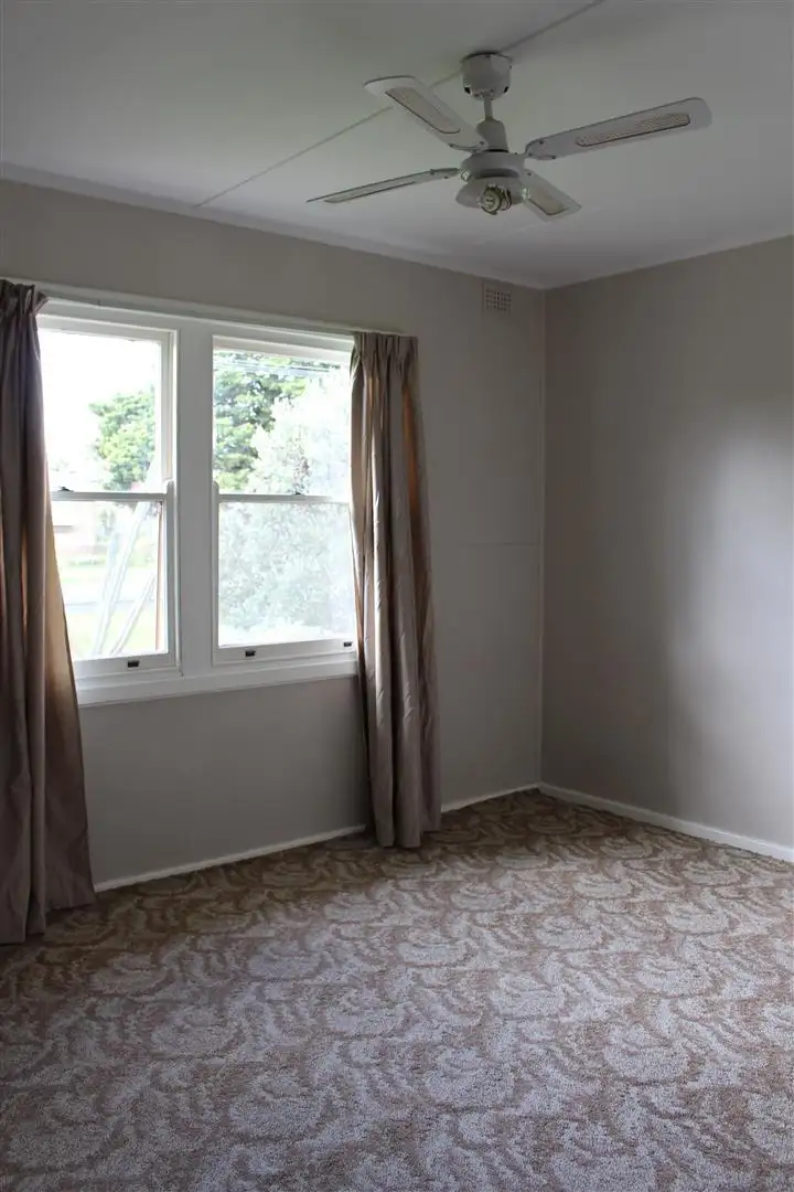 Fifth view of Homely house listing, 5 English Street, Bordertown SA 5268