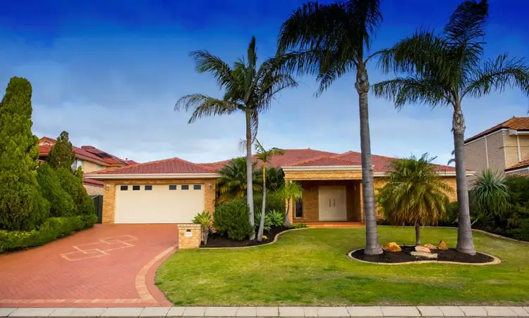 18 Deller Drive, Bibra Lake WA 6163