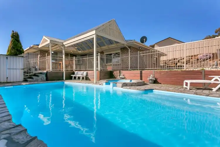 Fifth view of Homely house listing, 8 Sunset Court, O'sullivan Beach SA 5166