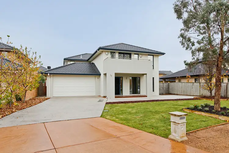 17 Lighthouse Point Close, Darraweit Guim VIC 3030