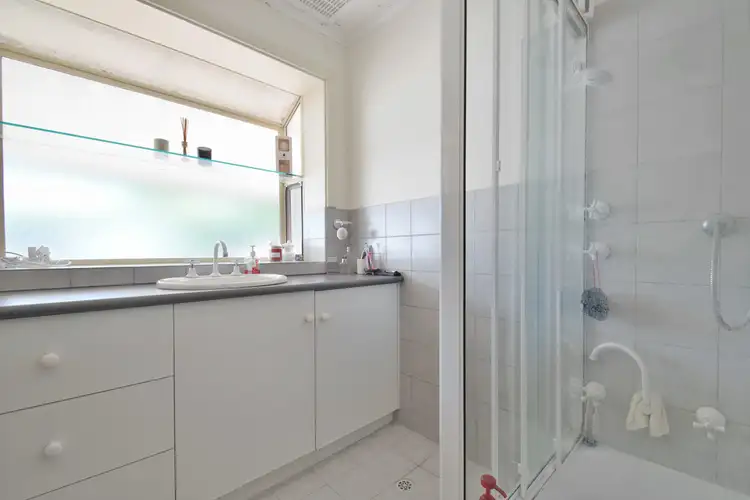 Fifth view of Homely house listing, 2 Eurunderee Avenue, Seacombe Gardens SA 5047